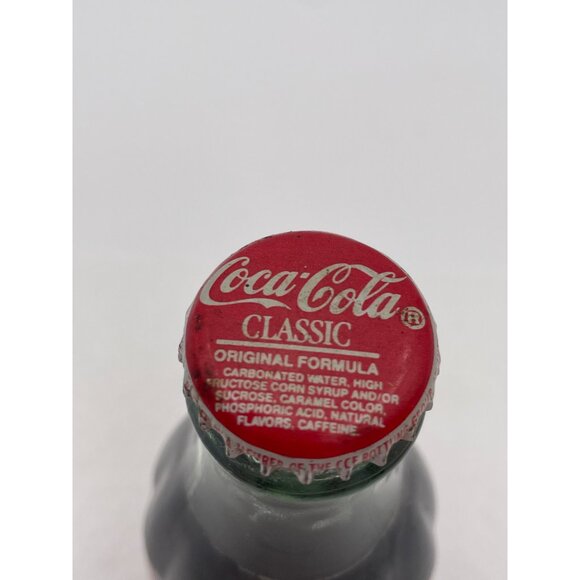 1996 Coca-Cola Classic Christmas Edition Glass Bottle 8 Fl Oz With Santa Label - Picture 6 of 6